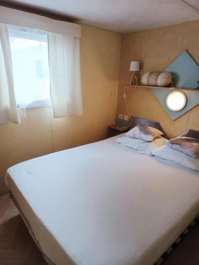 Mobilhome Oleron Simple Et Spacieux A 1Min De L'Ocean Ла-Котіньєр Екстер'єр фото